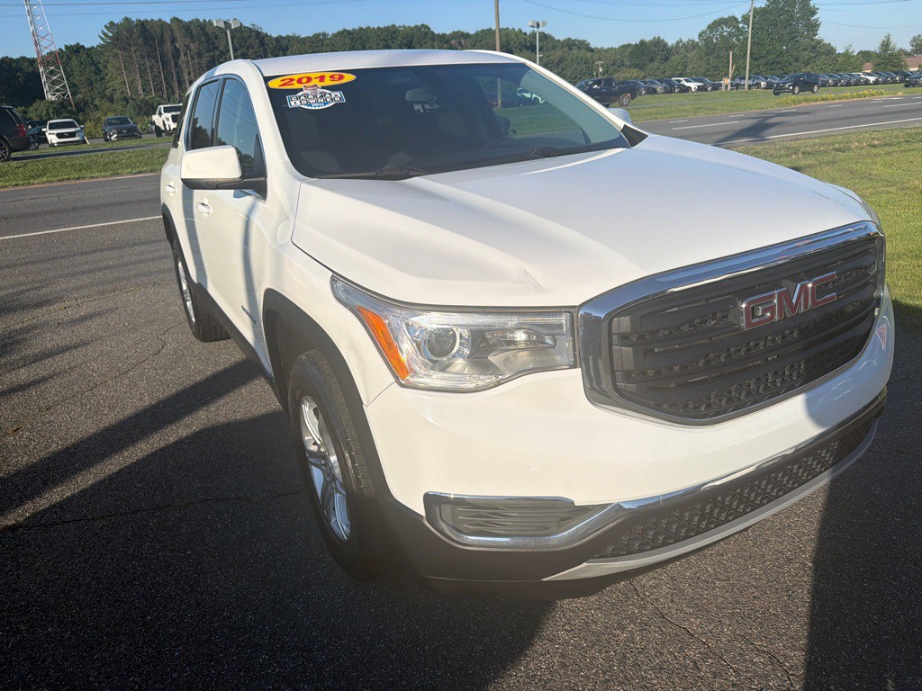 2019 GMC Acadia Image 2