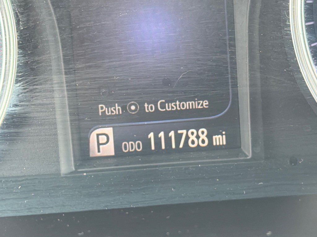 2017 Toyota Camry Image 17