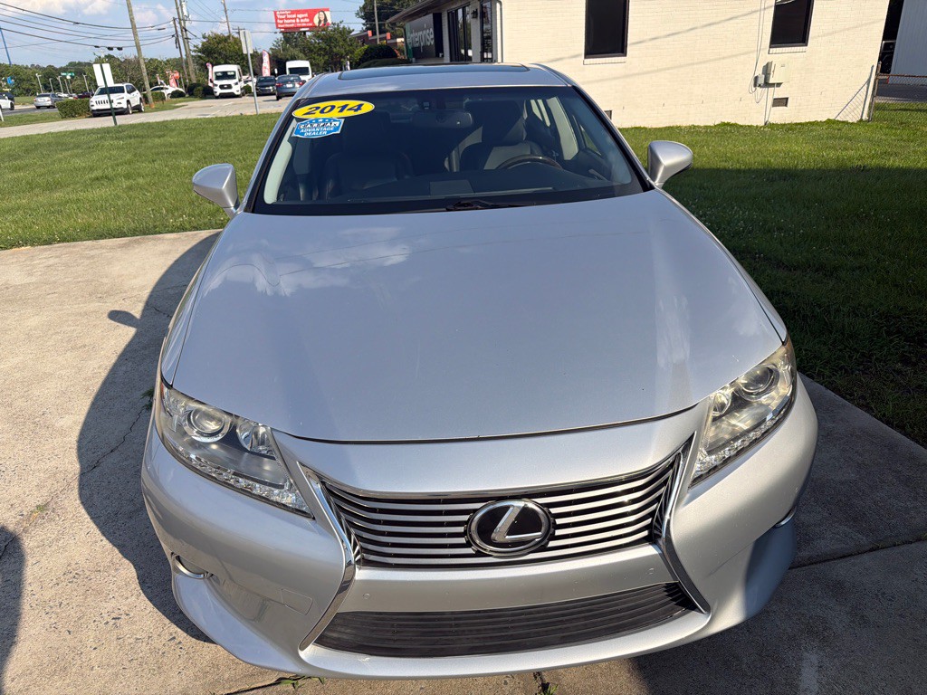 2014 Lexus ES Image 6