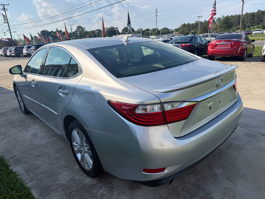 2014 Lexus ES Image 8