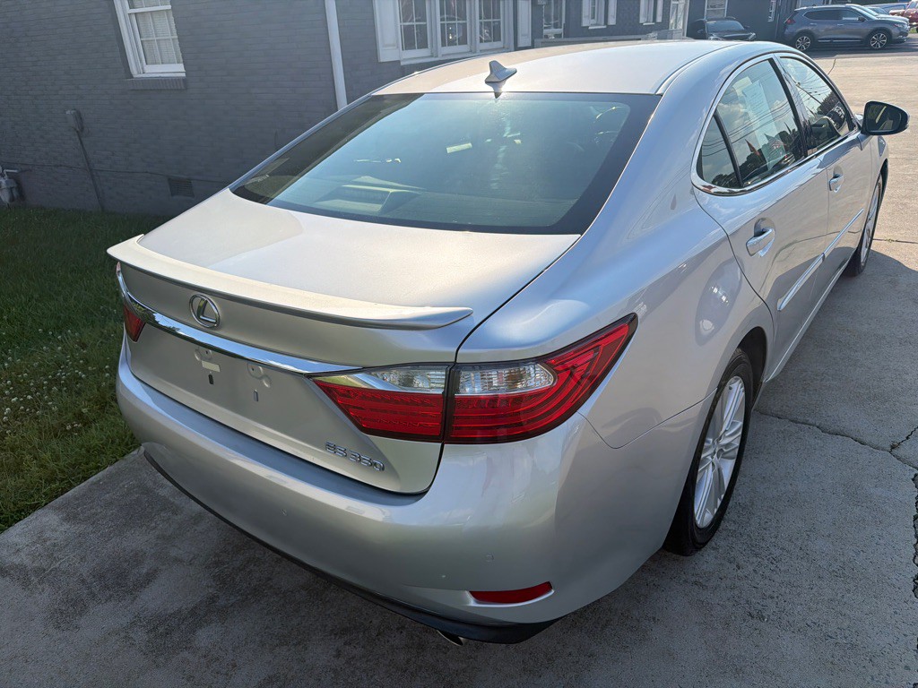 2014 Lexus ES Image 12