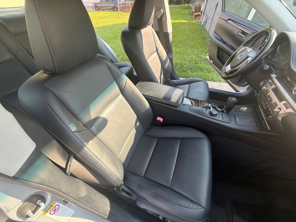 2014 Lexus ES Image 27