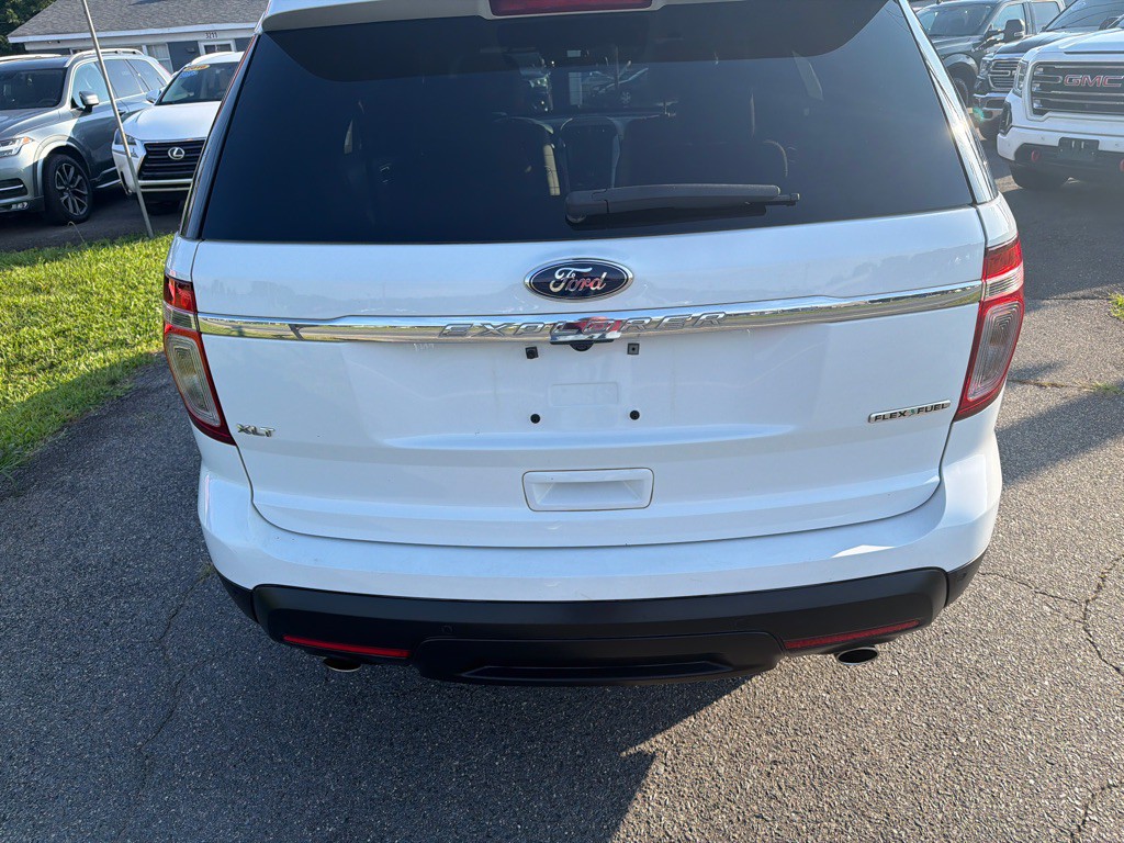 2015 Ford Explorer Image 9