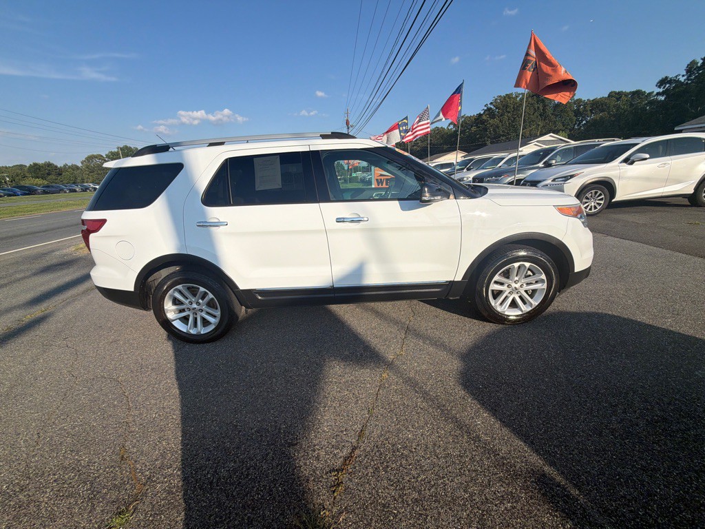 2015 Ford Explorer Image 13