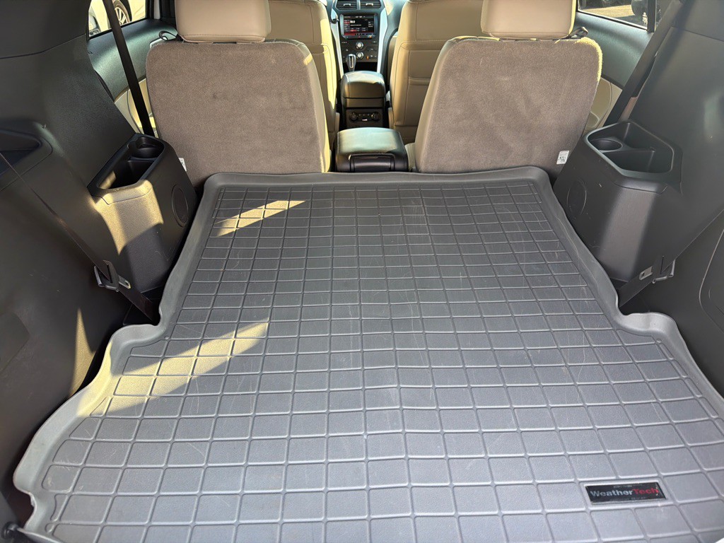 2015 Ford Explorer Image 16