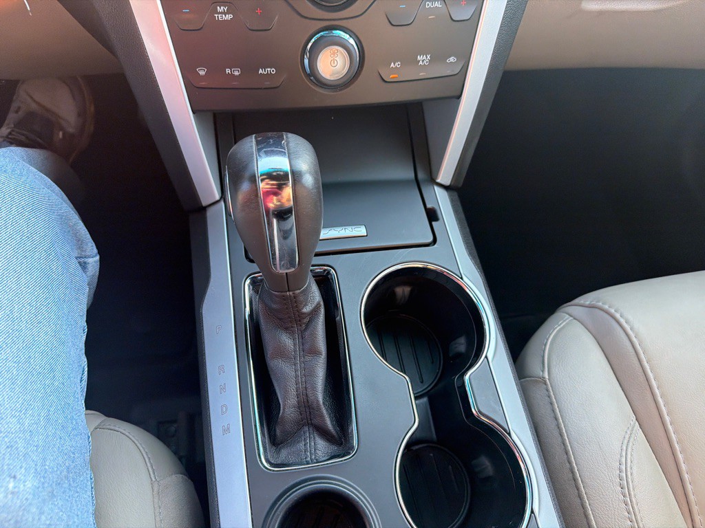 2015 Ford Explorer Image 22