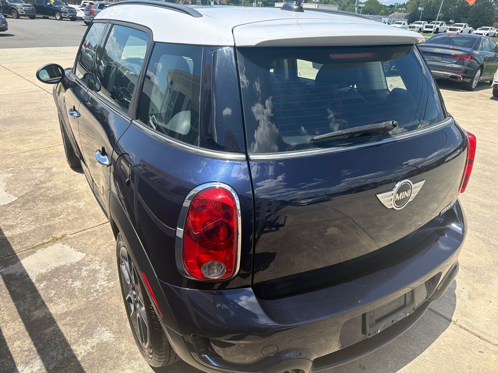 2012 MINI Cooper Image 10