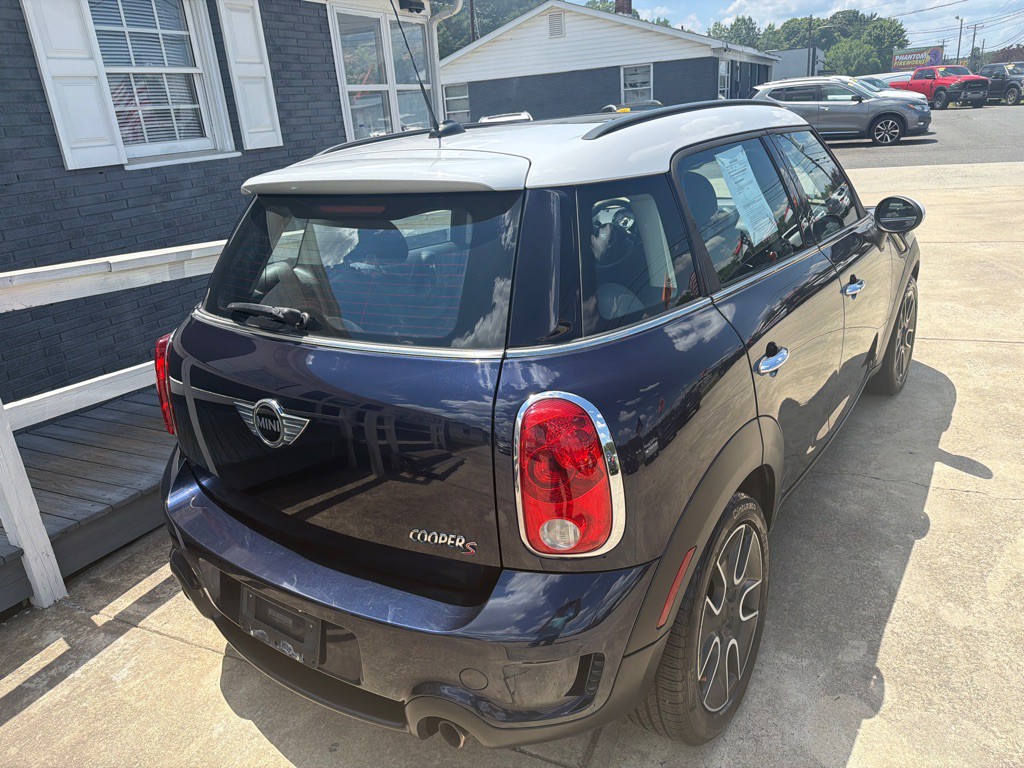 2012 MINI Cooper Image 11