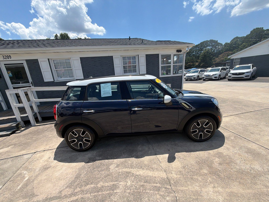 2012 MINI Cooper Image 13