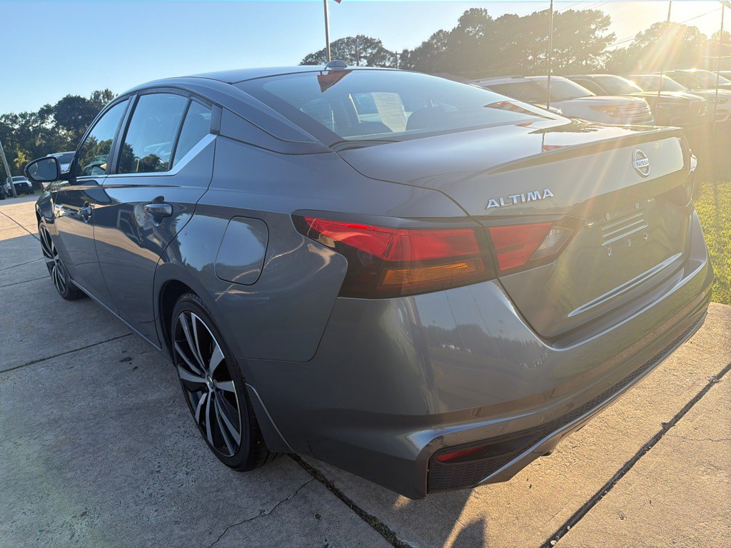 2019 Nissan Altima Image 7