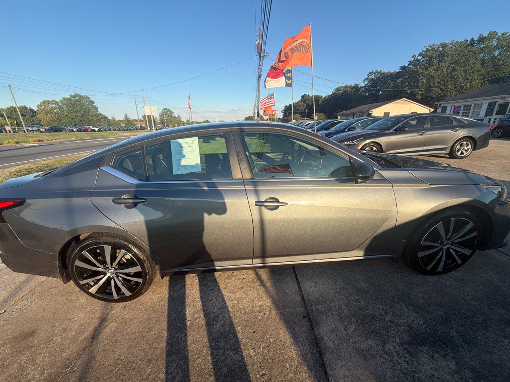 2019 Nissan Altima Image 13