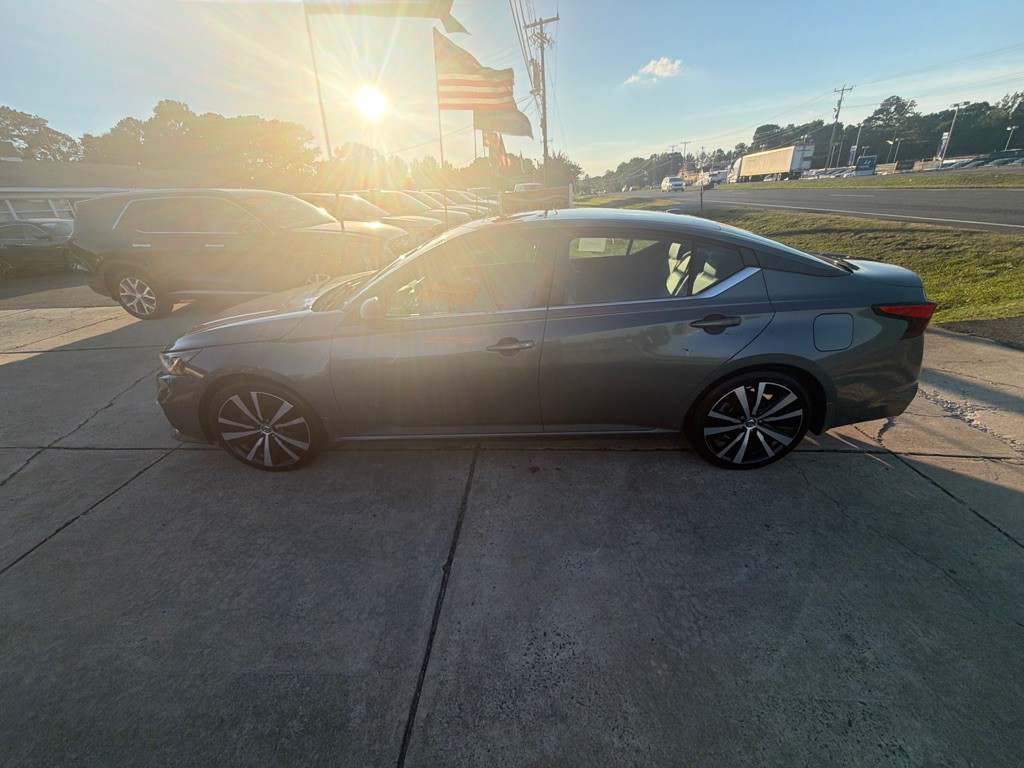 2019 Nissan Altima Image 14