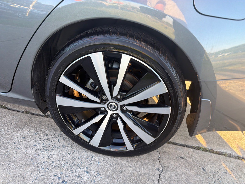 2019 Nissan Altima Image 30