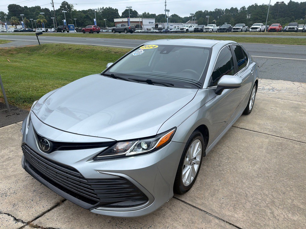 2024 Toyota Camry Image 4