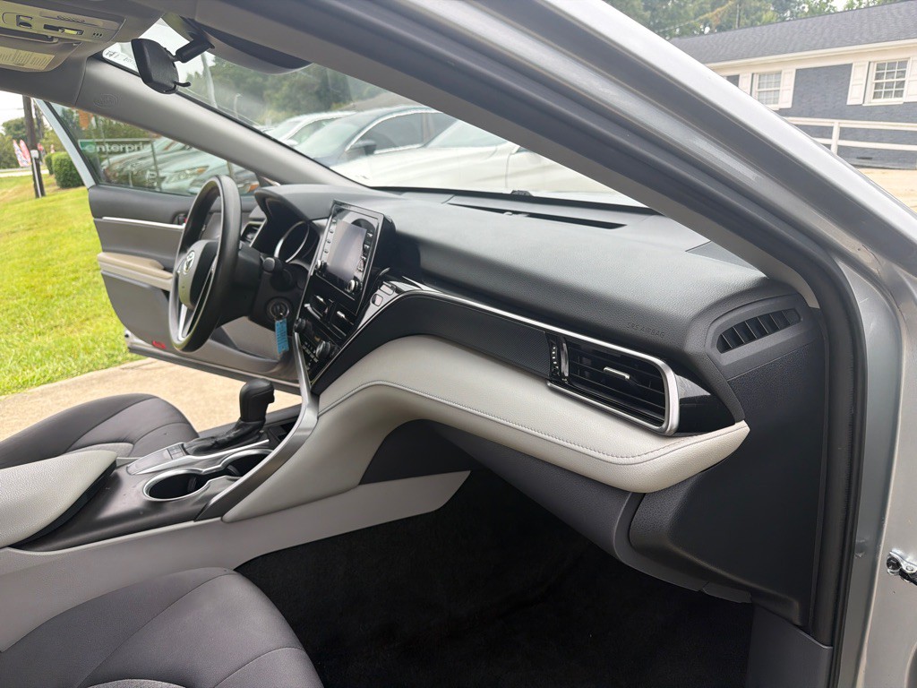 2024 Toyota Camry Image 16