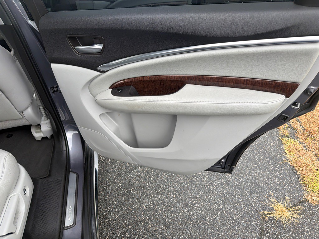 2018 Acura MDX Image 35
