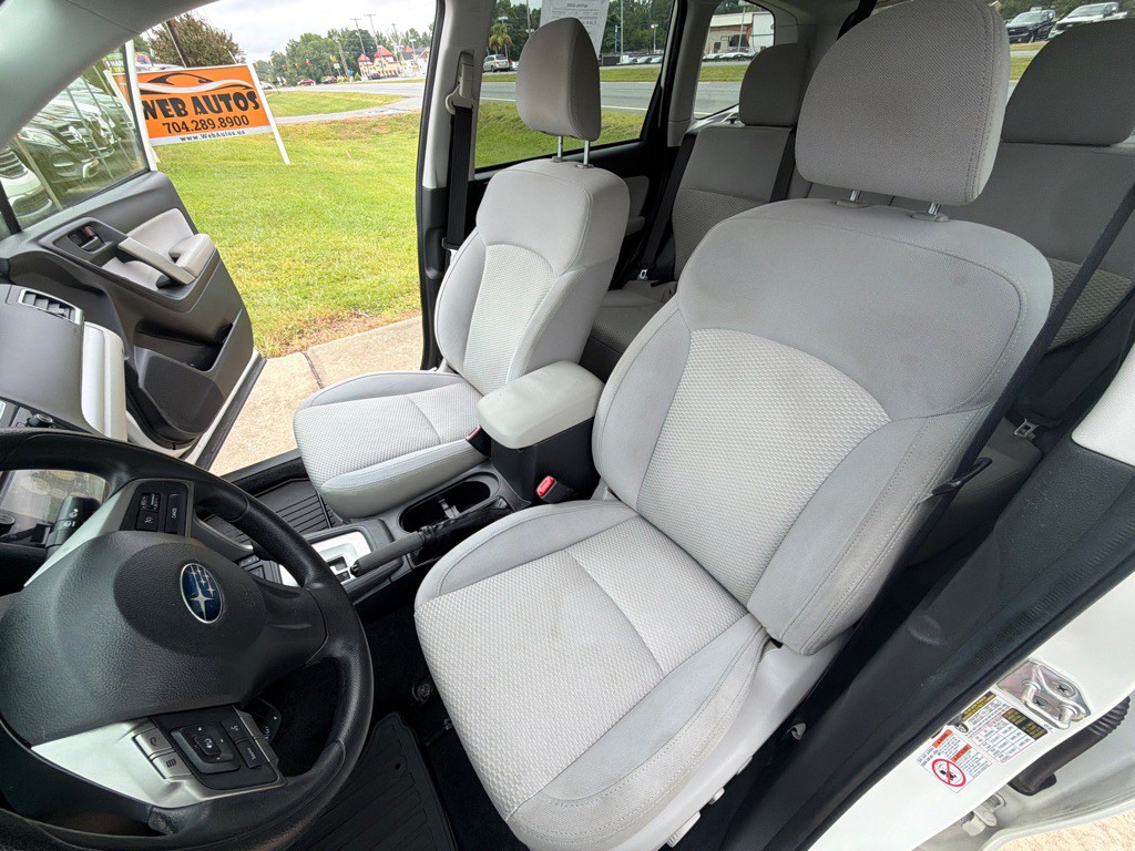 2016 Subaru Forester Image 27