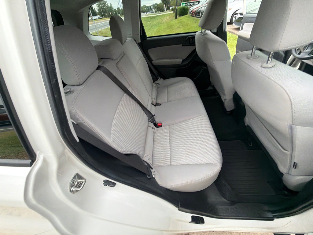 2016 Subaru Forester Image 31