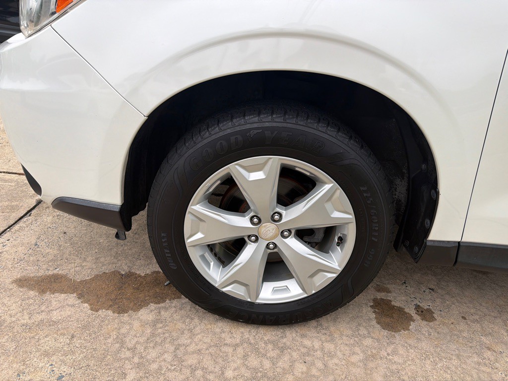 2016 Subaru Forester Image 36