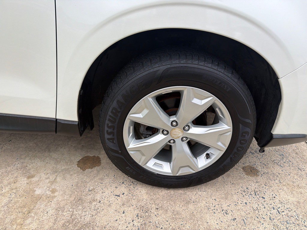 2016 Subaru Forester Image 39