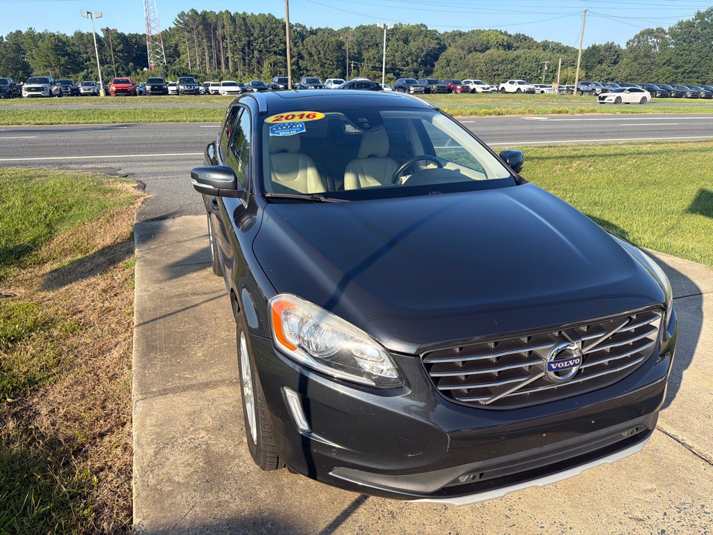 2016 Volvo XC60 Image 5
