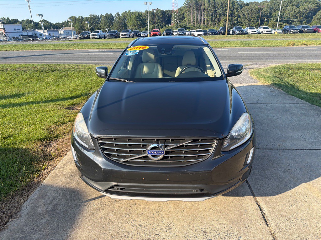 2016 Volvo XC60 Image 6
