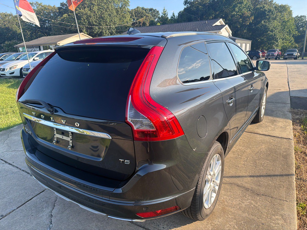 2016 Volvo XC60 Image 12