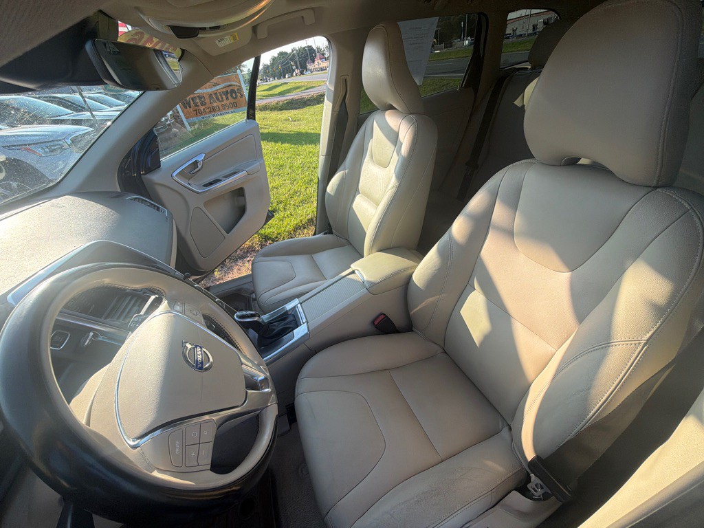 2016 Volvo XC60 Image 27