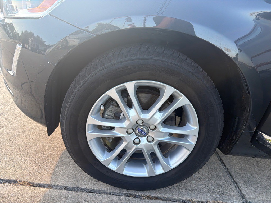 2016 Volvo XC60 Image 36
