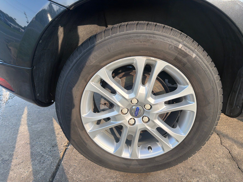 2016 Volvo XC60 Image 38