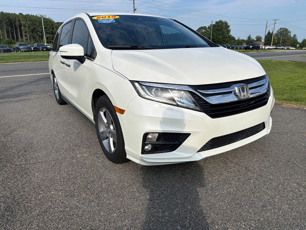 2019 Honda Odyssey Image 2