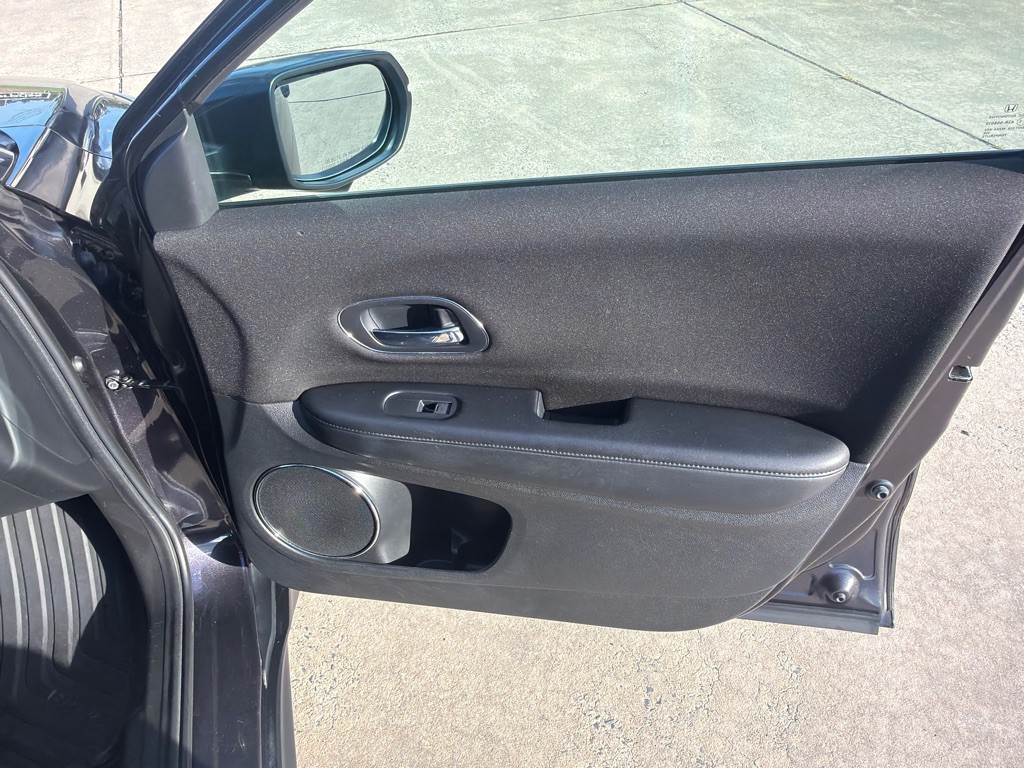 2016 Honda HR-V Image 32