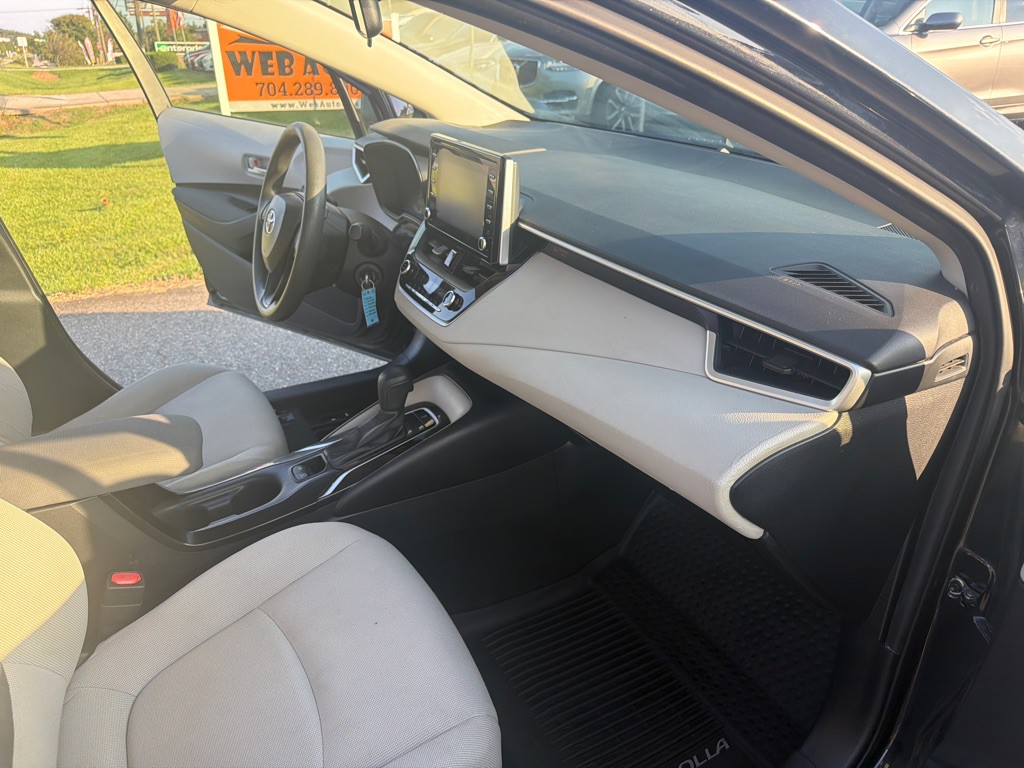 2020 Toyota Corolla Image 16