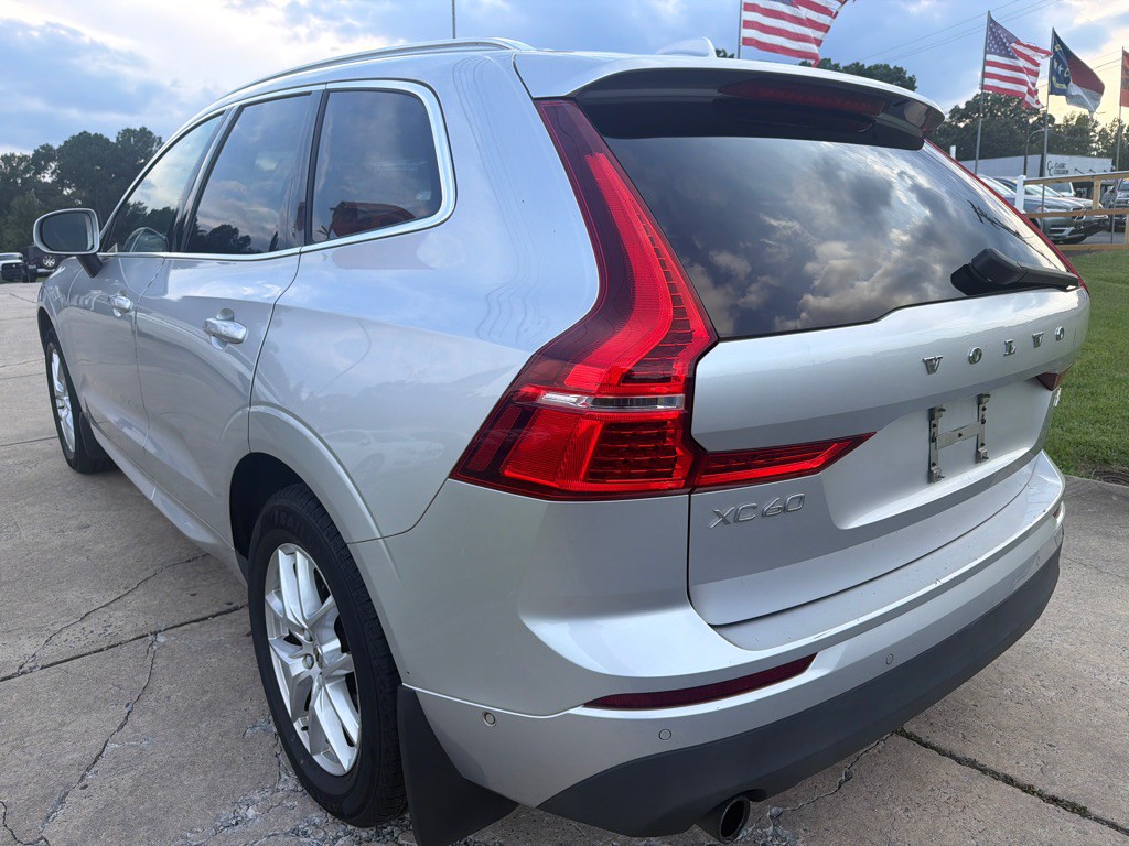 2018 Volvo XC60 Image 8