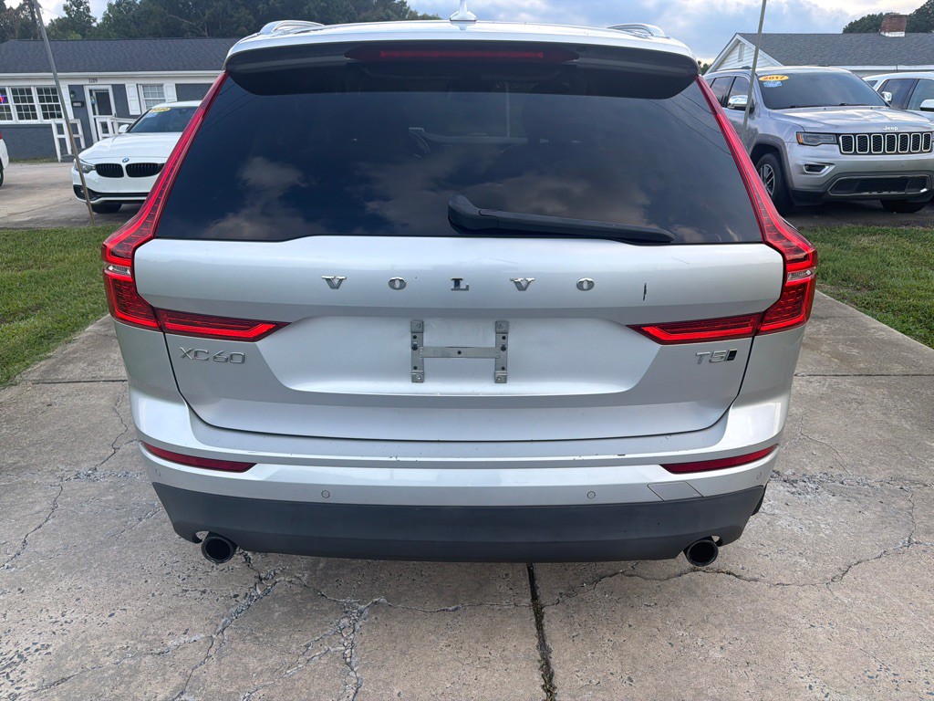 2018 Volvo XC60 Image 10