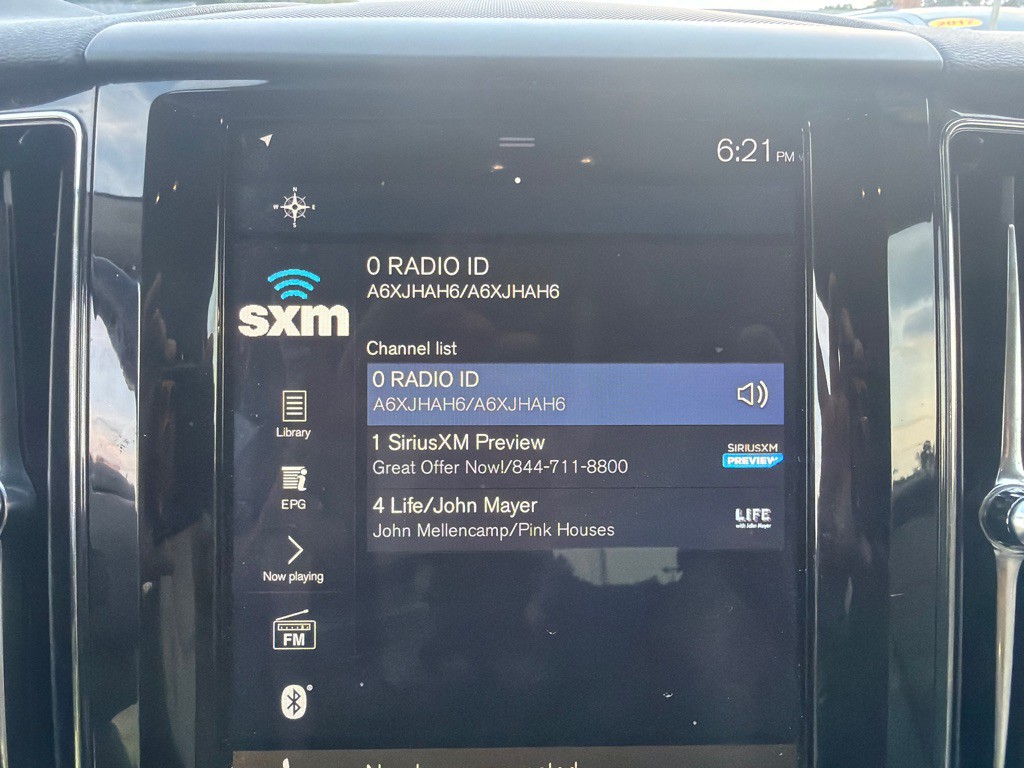 2018 Volvo XC60 Image 20