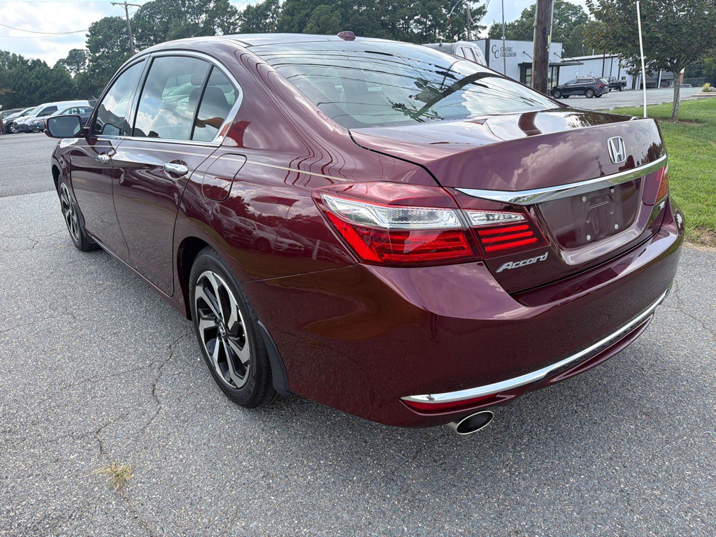 2016 Honda Accord Image 7