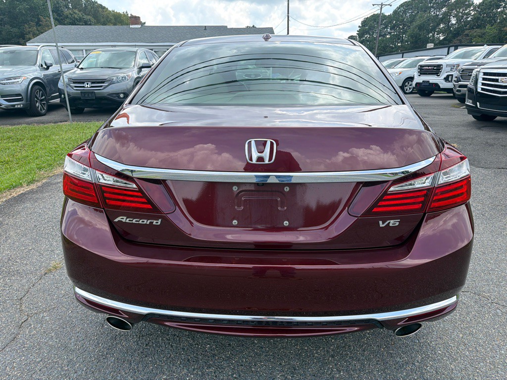2016 Honda Accord Image 9