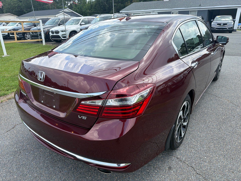 2016 Honda Accord Image 11