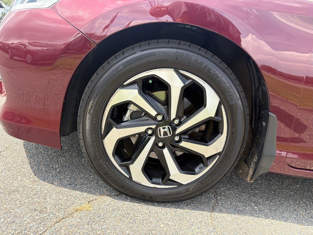 2016 Honda Accord Image 36