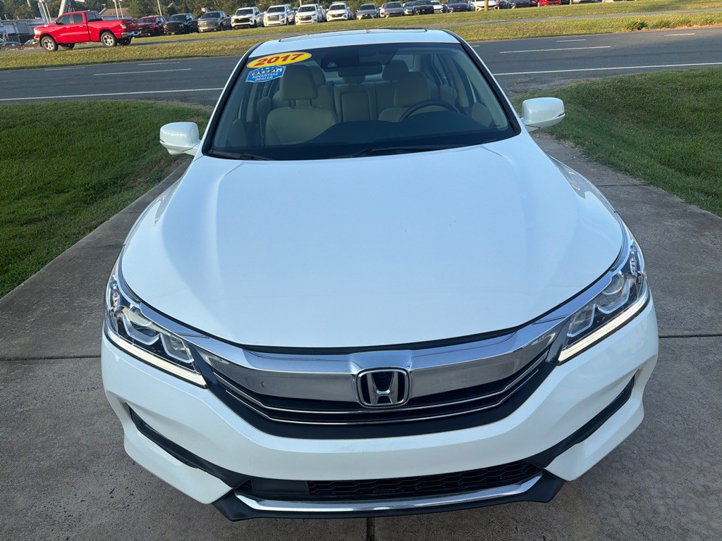 2017 Honda Accord Image 6