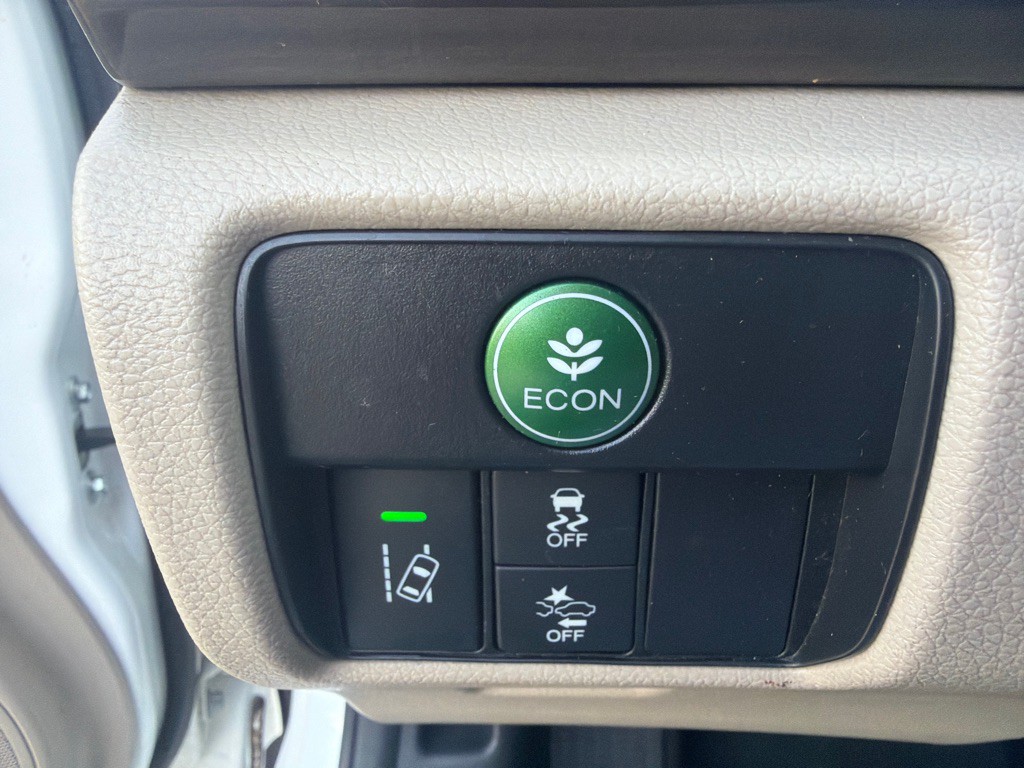 2017 Honda Accord Image 26