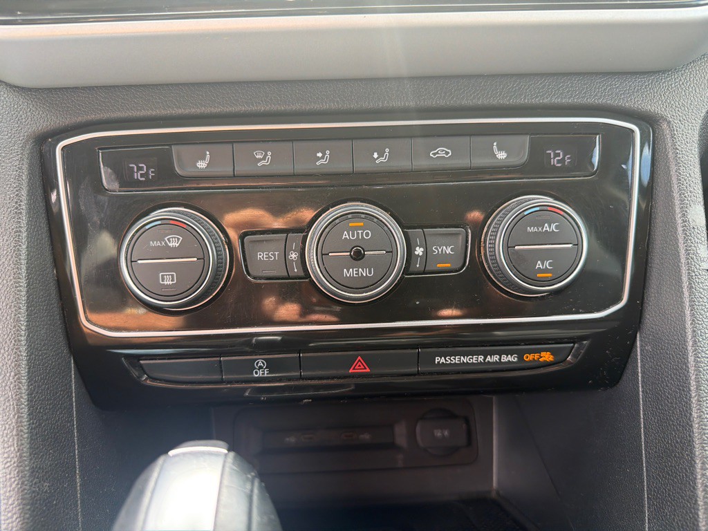 2021 Volkswagen Atlas Image 24