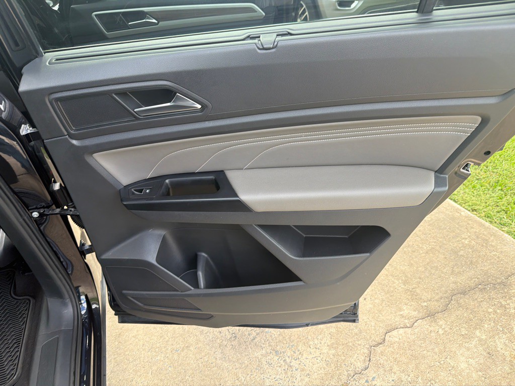 2021 Volkswagen Atlas Image 34