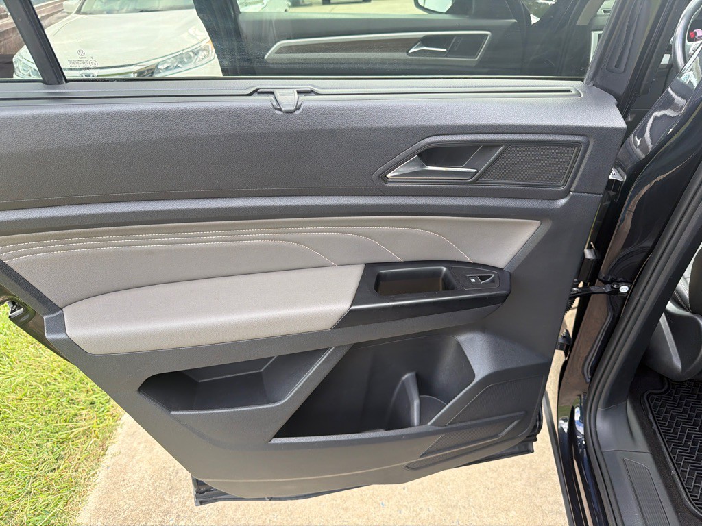 2021 Volkswagen Atlas Image 36