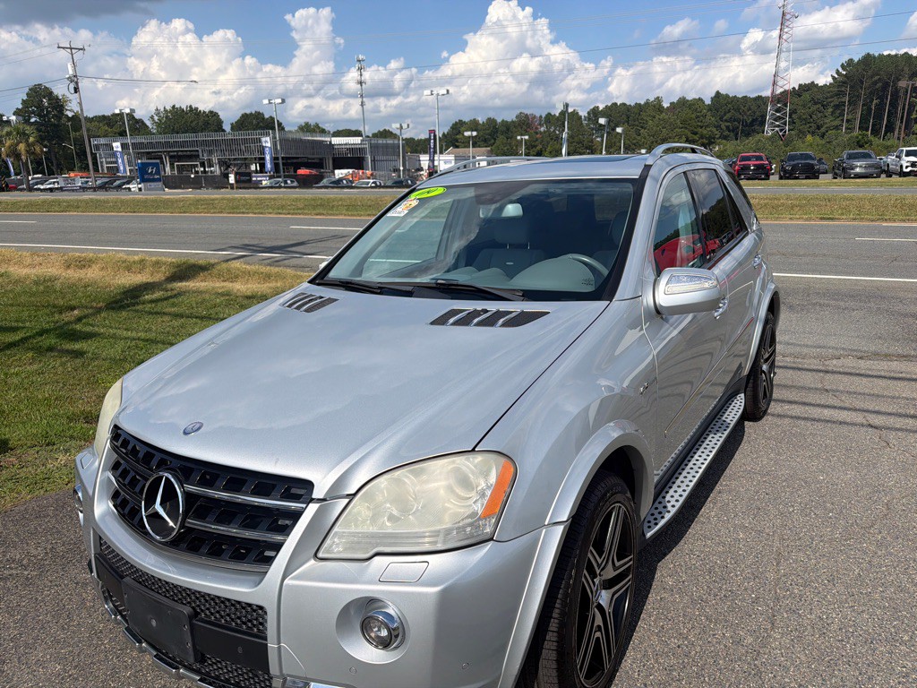 2009 Mercedes-Benz M-Class Image 4