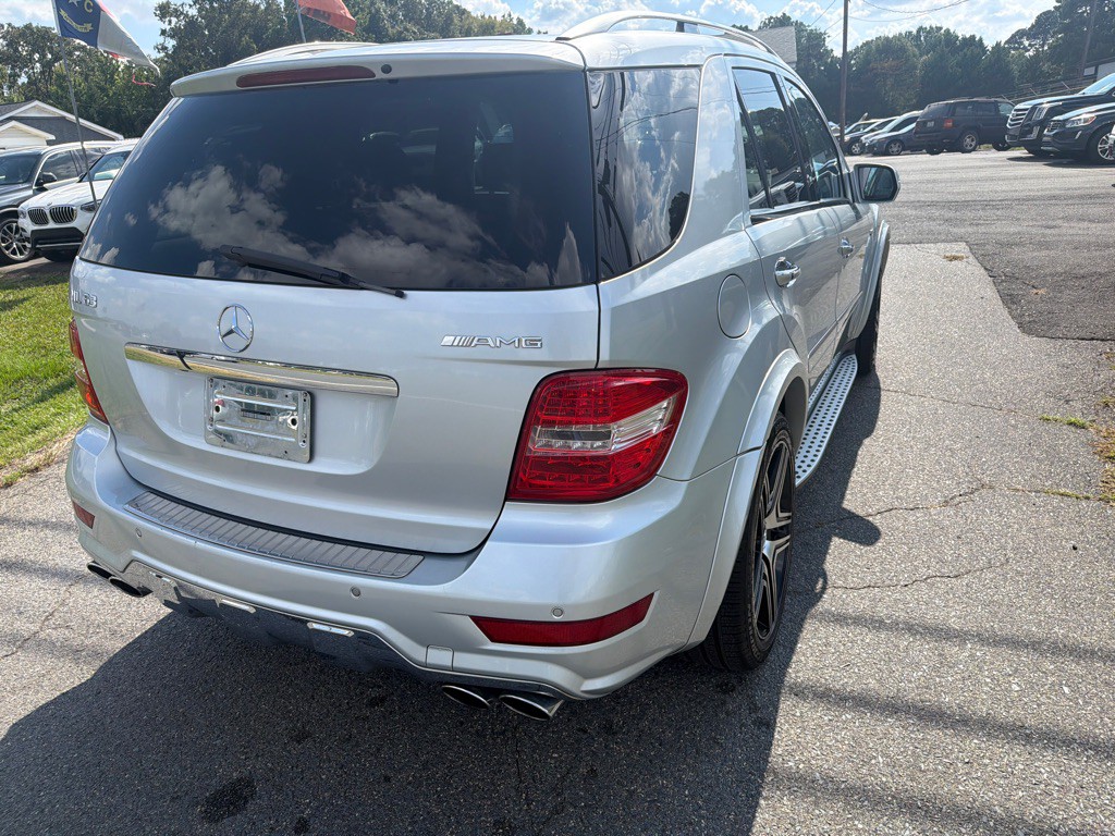 2009 Mercedes-Benz M-Class Image 9