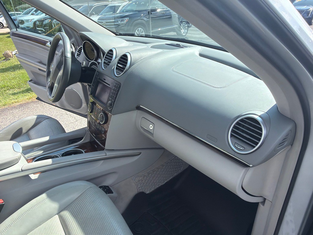 2009 Mercedes-Benz M-Class Image 18