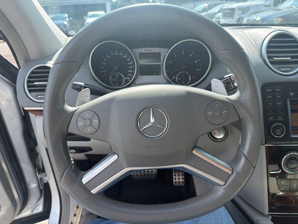 2009 Mercedes-Benz M-Class Image 21