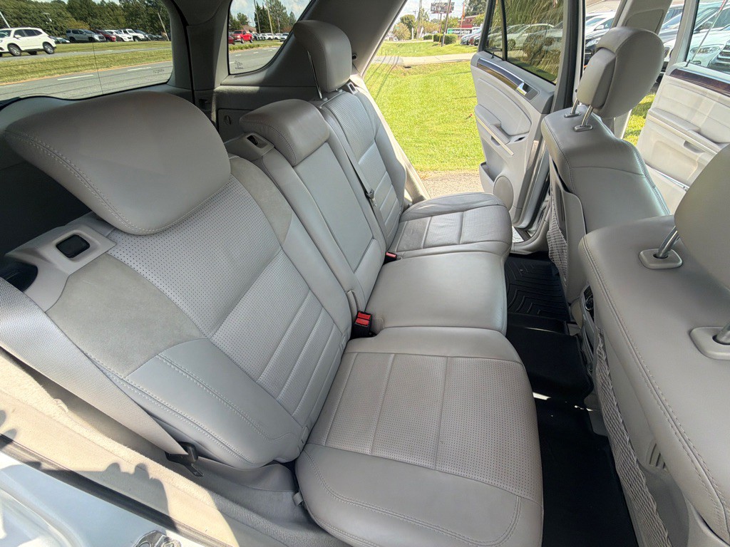 2009 Mercedes-Benz M-Class Image 33